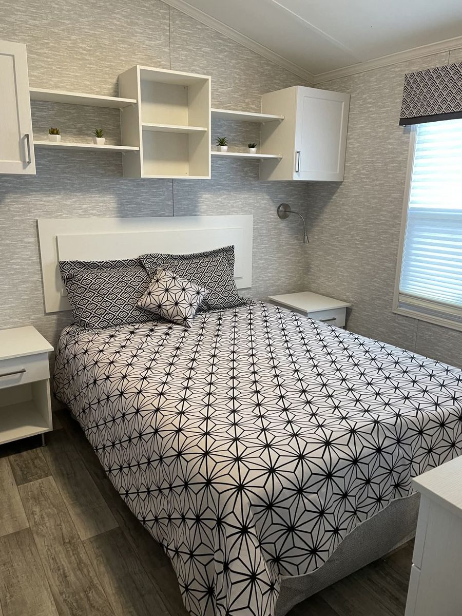 Queen Bedroom — Zen Tide Retreat cottage